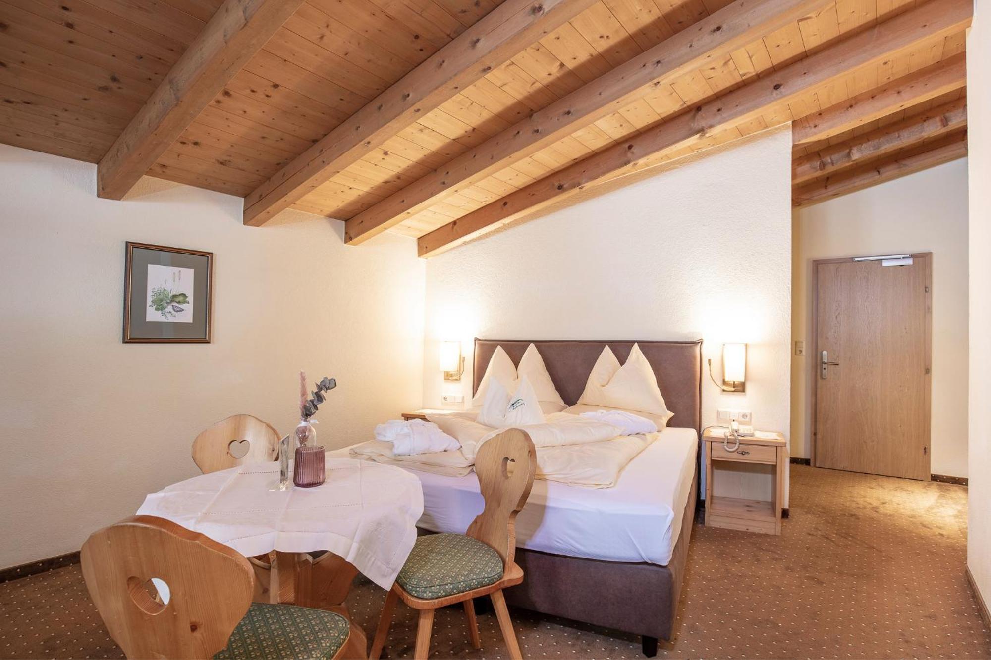 Hotel Hubertus Inkl Summer Card Solden Bagian luar foto