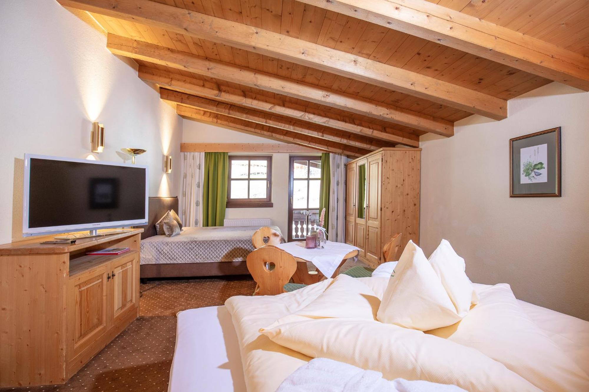 Hotel Hubertus Inkl Summer Card Solden Bagian luar foto