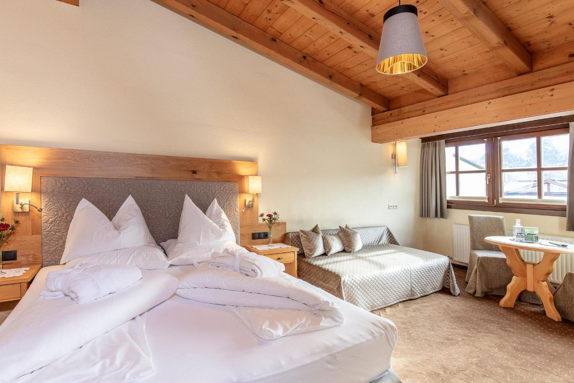 Hotel Hubertus Inkl Summer Card Solden Bagian luar foto