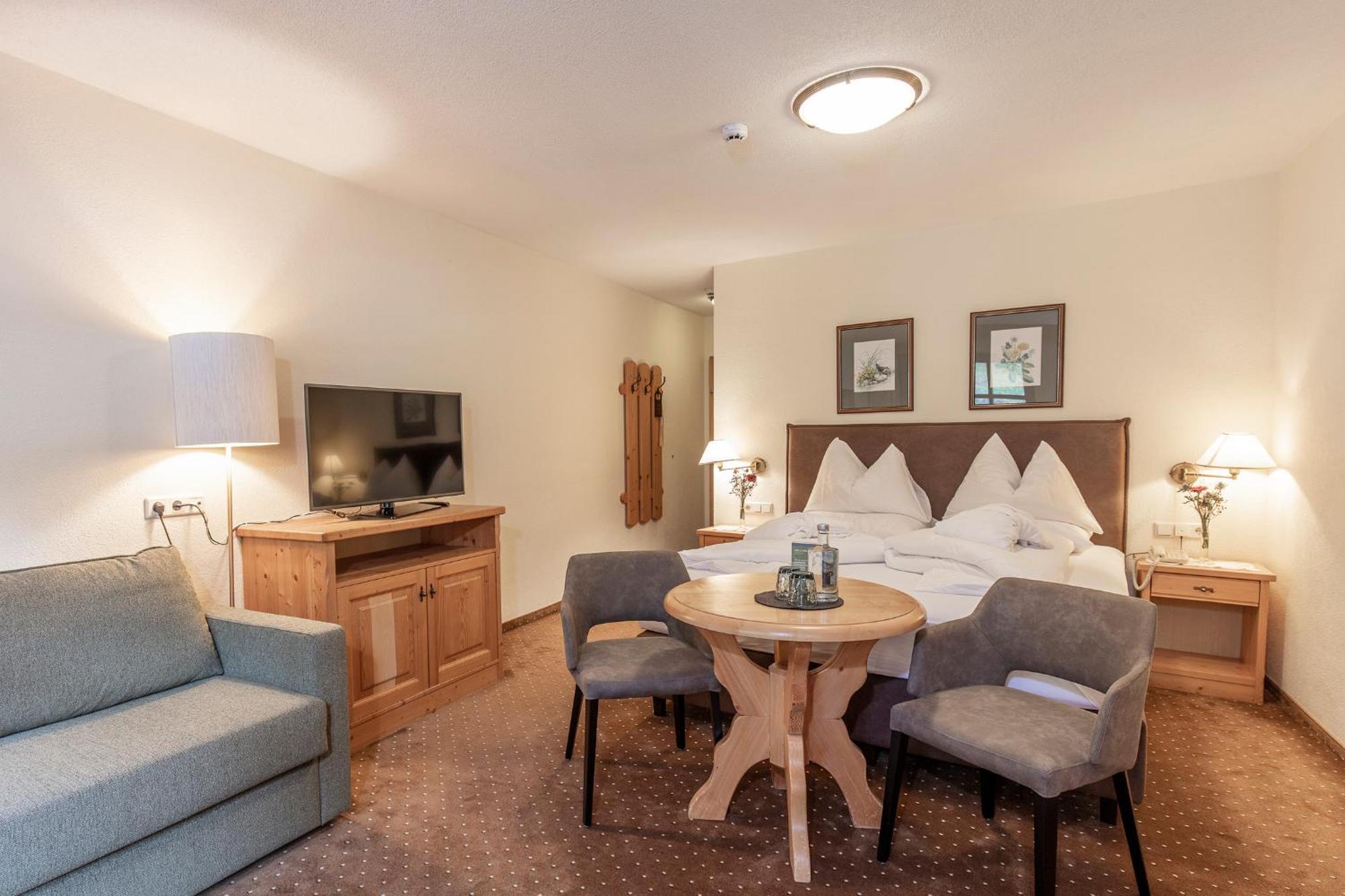 Hotel Hubertus Inkl Summer Card Solden Bagian luar foto